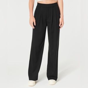 HOLLISTER LIVVY ULTRA HIGH RISE WIDE LEG PANTS